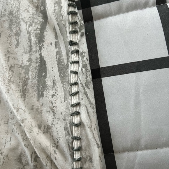 Affliction mens xl - Picture 3 of 3